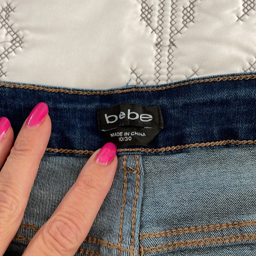Woman’s Bebe jeans - Picture 4 of 6
